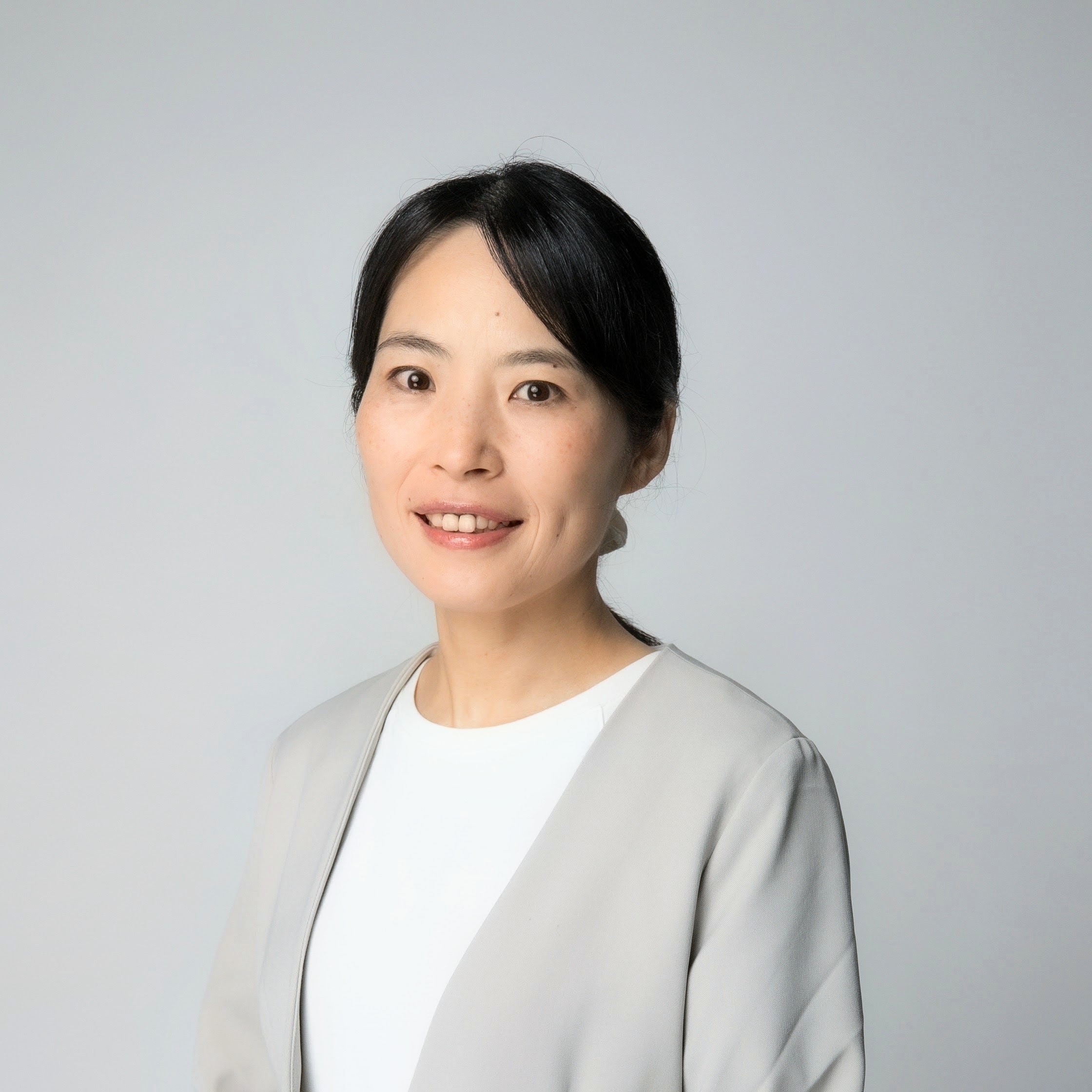 代表 吉田 里衣